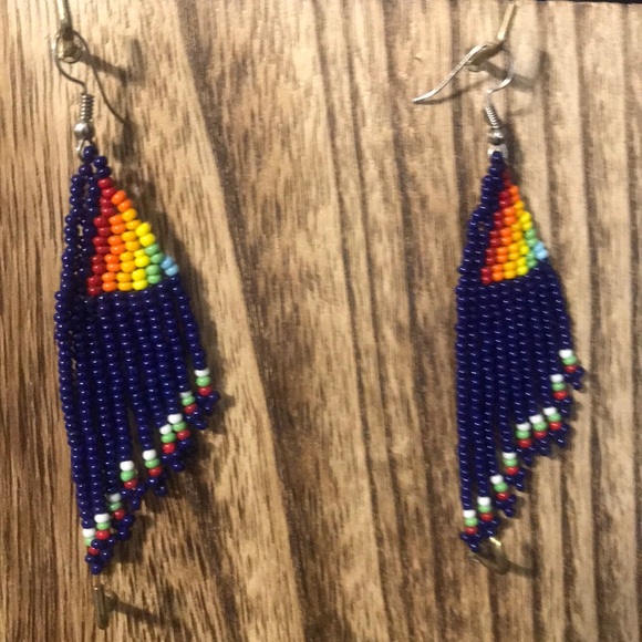 feather shape hand made beaded earrings - Picture 1 of 7